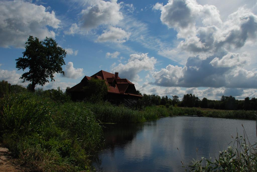Dwór Łabędzie w Kiermusach Kiermusy Exterior foto