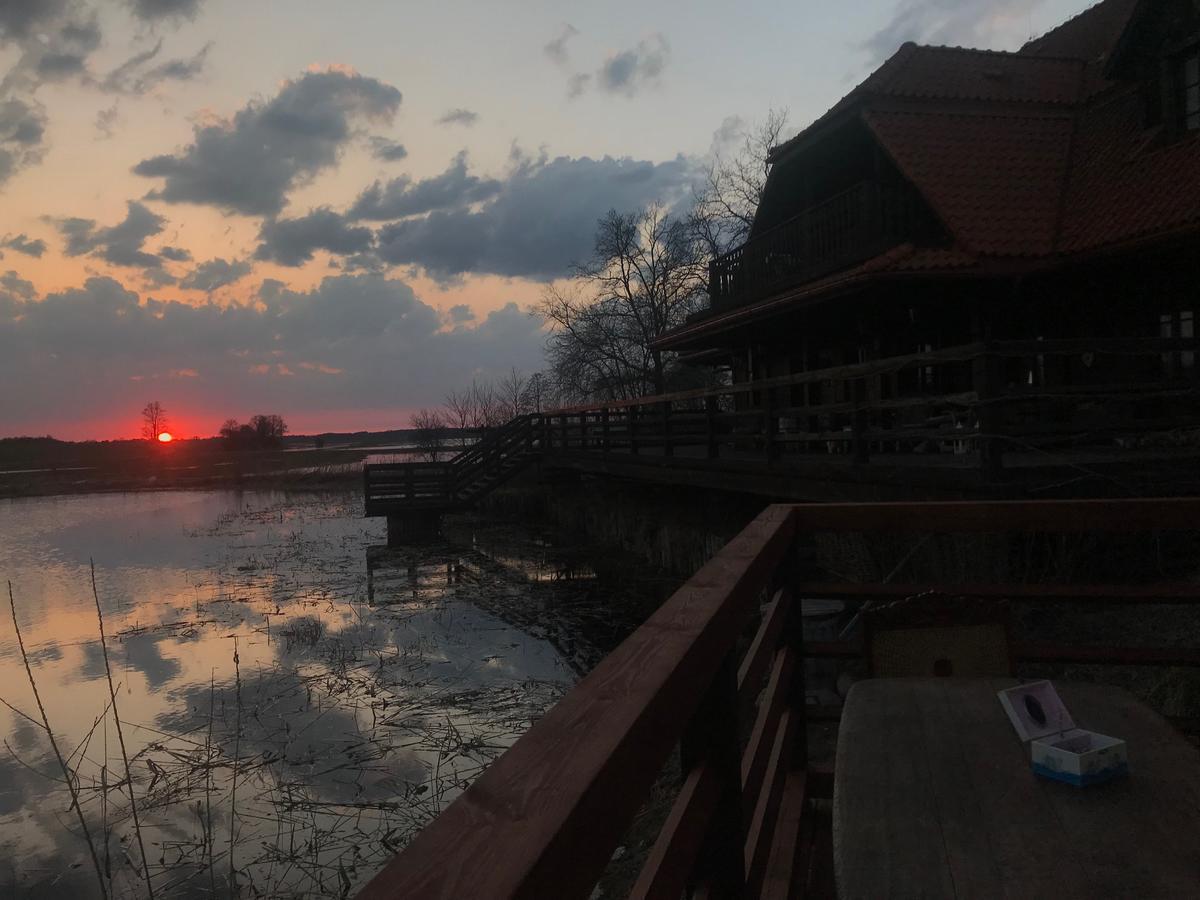 Dwór Łabędzie w Kiermusach Kiermusy Exterior foto